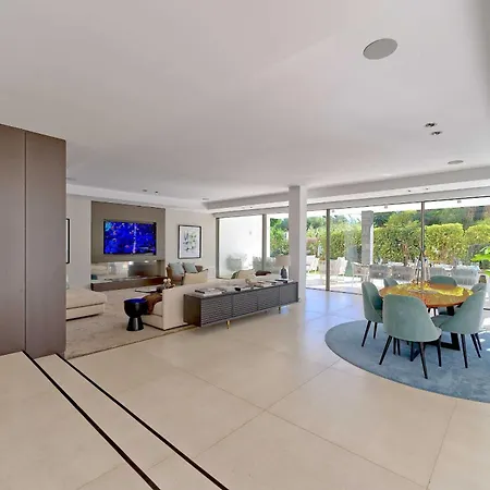 2244 New Modern Luxury In Puerto Banus * מארבלה