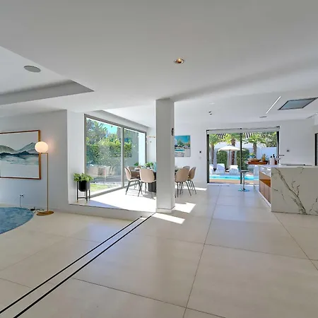 2244 New Modern Luxury In Puerto Banus * מארבלה