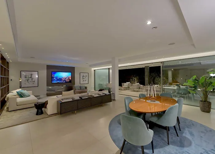 2244 New Modern Luxury In Puerto Banus *