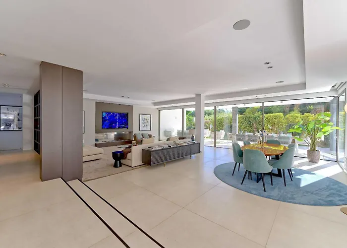 2244 New Modern Luxury In Puerto Banus * Marbella