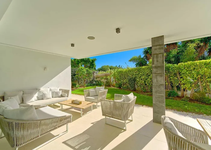 2244 New Modern Luxury In Puerto Banus ヴィラ *