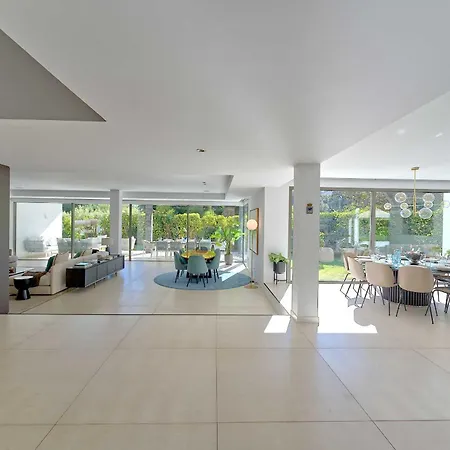 2244 New Modern Luxury In Puerto Banus 马尔韦利亚