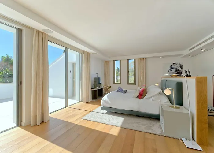 2244 New Modern Luxury In Puerto Banus Marbella
