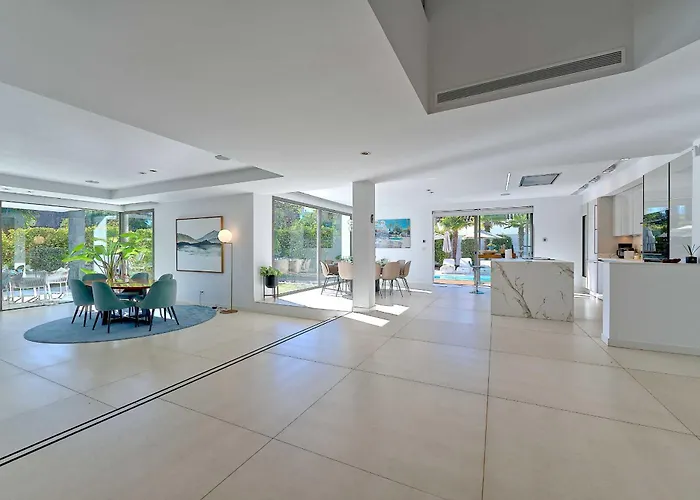 2244 New Modern Luxury In Puerto Banus *