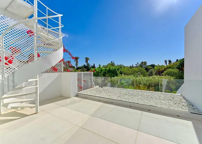 2244 New Modern Luxury In Puerto Banus