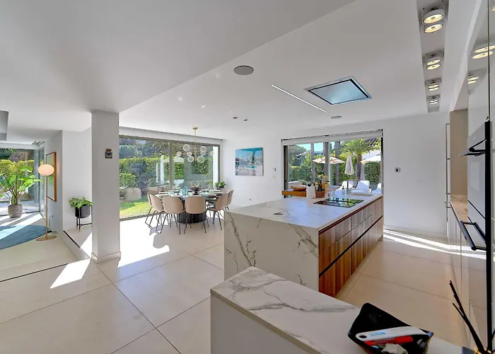 2244 New Modern Luxury In Puerto Banus *