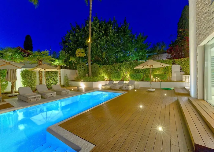 2244 New Modern Luxury In Puerto Banus Marbella